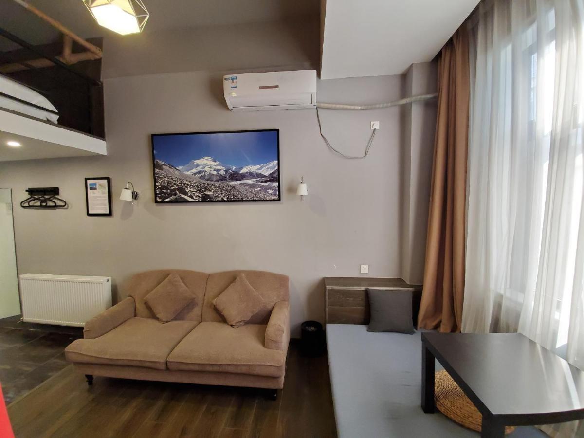 Masherbrum Outdoor Travelling Hostel Чэнду Экстерьер фото