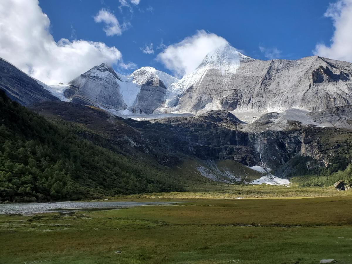 Masherbrum Outdoor Travelling Hostel Чэнду Экстерьер фото